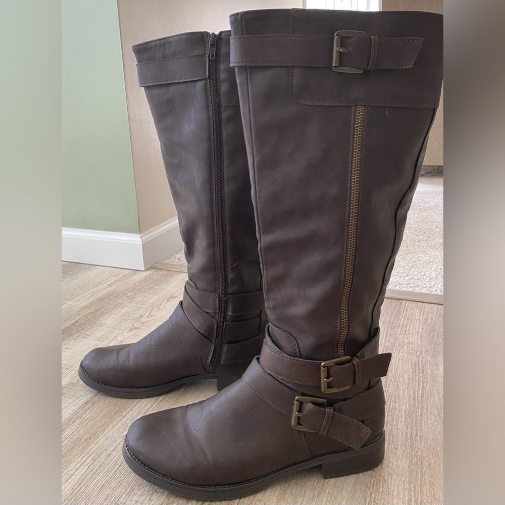 Brown women’s boots